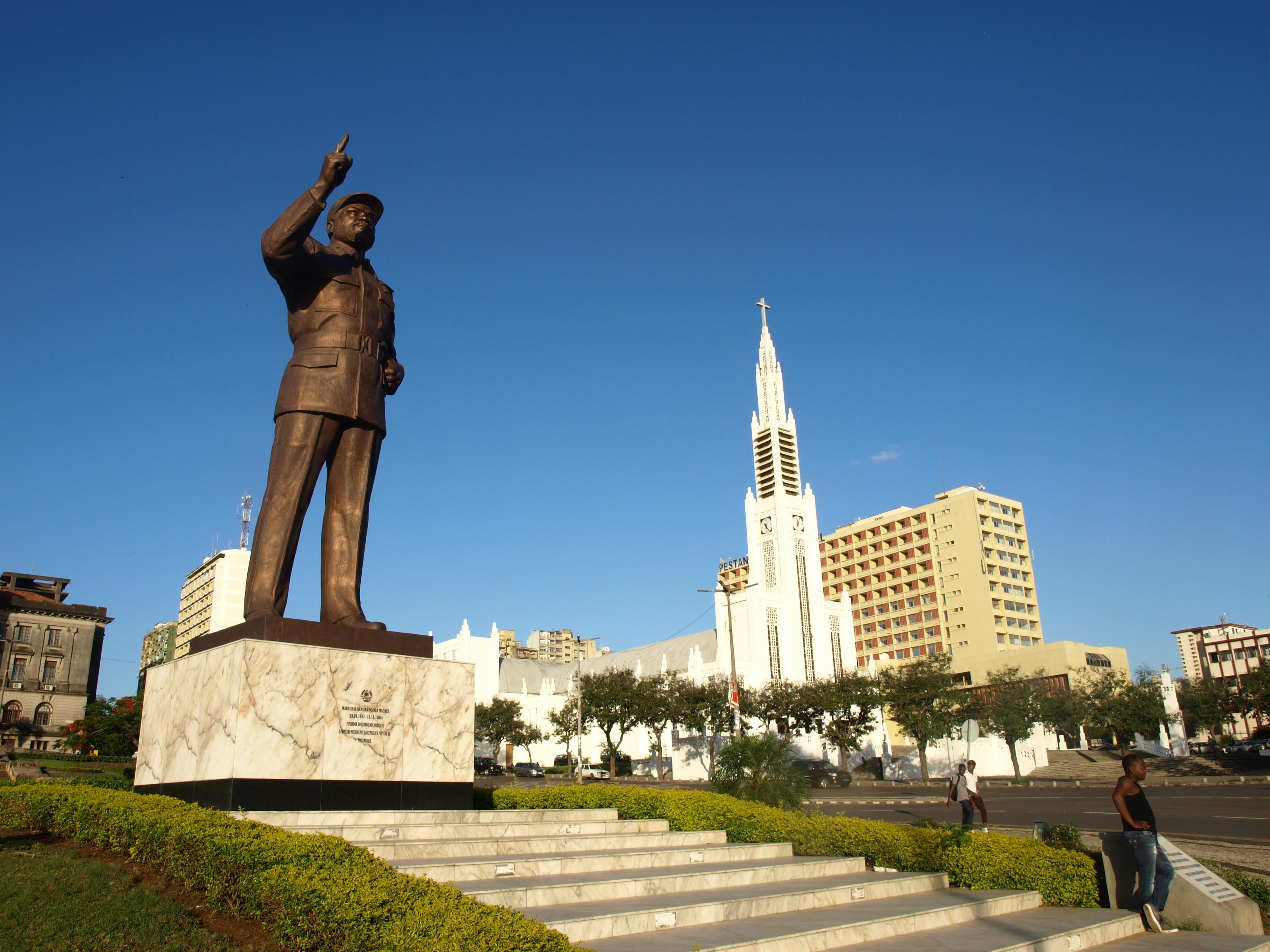 Samora-Machel-Statue